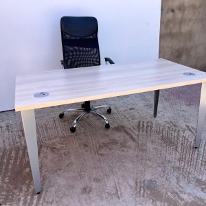 Annonce Bureau droit Magencia chêne 160x80cm