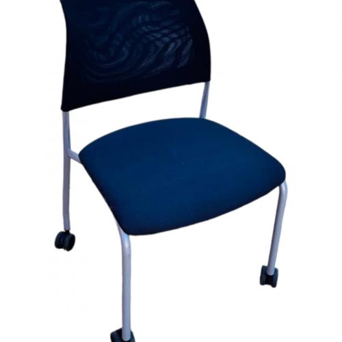 Annonce: Chaise visiteur à roulette Magencia tissus
