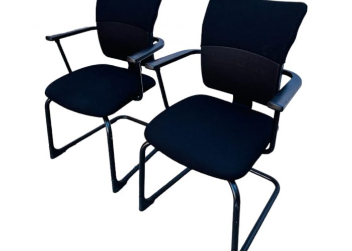 Image annonce: Lot 2 chaises visiteur steelcase lets’b tissu noir promo