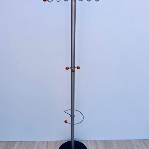 Annonce: Porte manteau 5 patères gris alu finition bois parapluie
