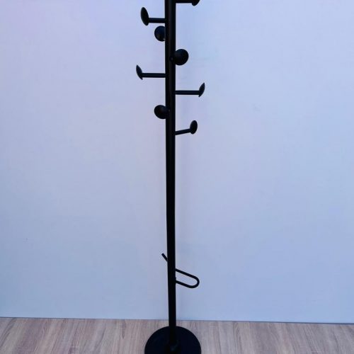 Annonce: Porte manteau 8 patères métal noir pro