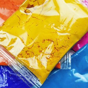 Annonce Poudre colorée Holi