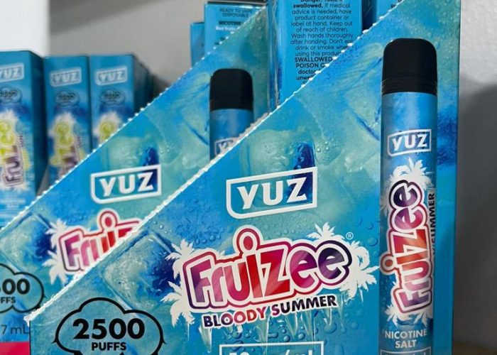 Image annonce: Cigarette electronique Fruizee Yuz 2500 puffs en gros