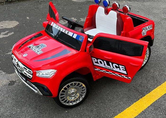 Image annonce: La voiture POLICE Mercedes 4*4