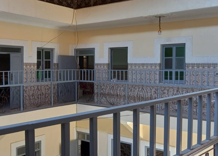 Image annonce: à vendre Riad de 200m² avec 9 chambres situé à sidi youssef ben ali