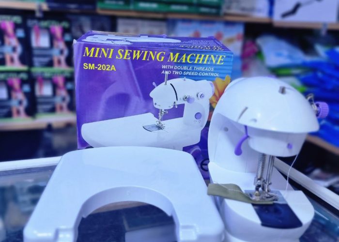 Image annonce: Mini Machine à Coudre Électrique Machine à Coudre à Deux Vitesse + Accessoires