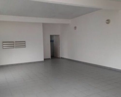 Annonce: Magasin au centre de gueliz, a cote Blvd Med 5