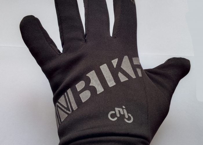 Image annonce: Les gants moto et vélo