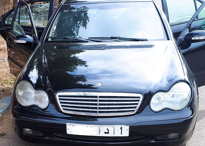 Image annonce: Mercedes C200
