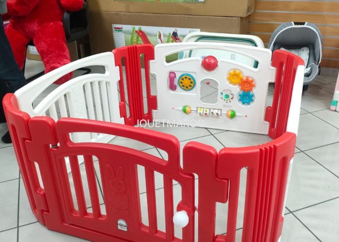 Image annonce: Un joli parc pour vos petits anges, qui offre un maximum de sécurité.