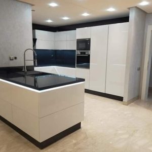Annonce Cuisine Moderne En MDF ou LATTE sur-mesure et sur-commade