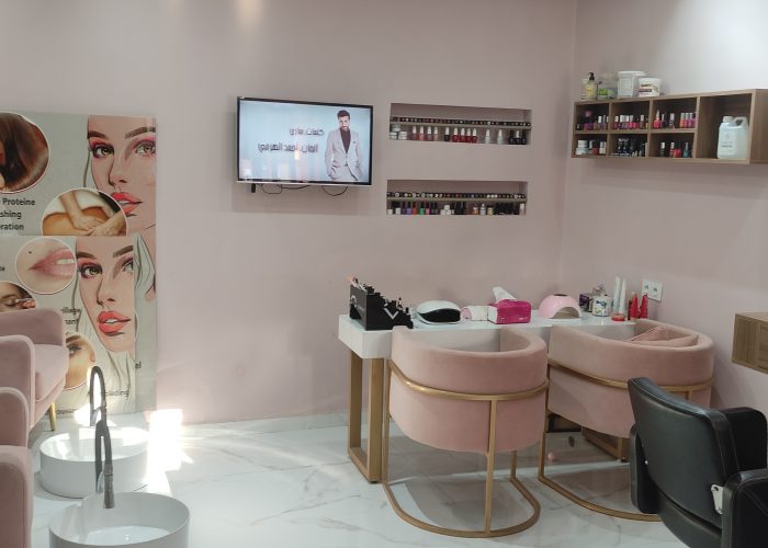 Image annonce: Salon de beauty bien équipé à louer