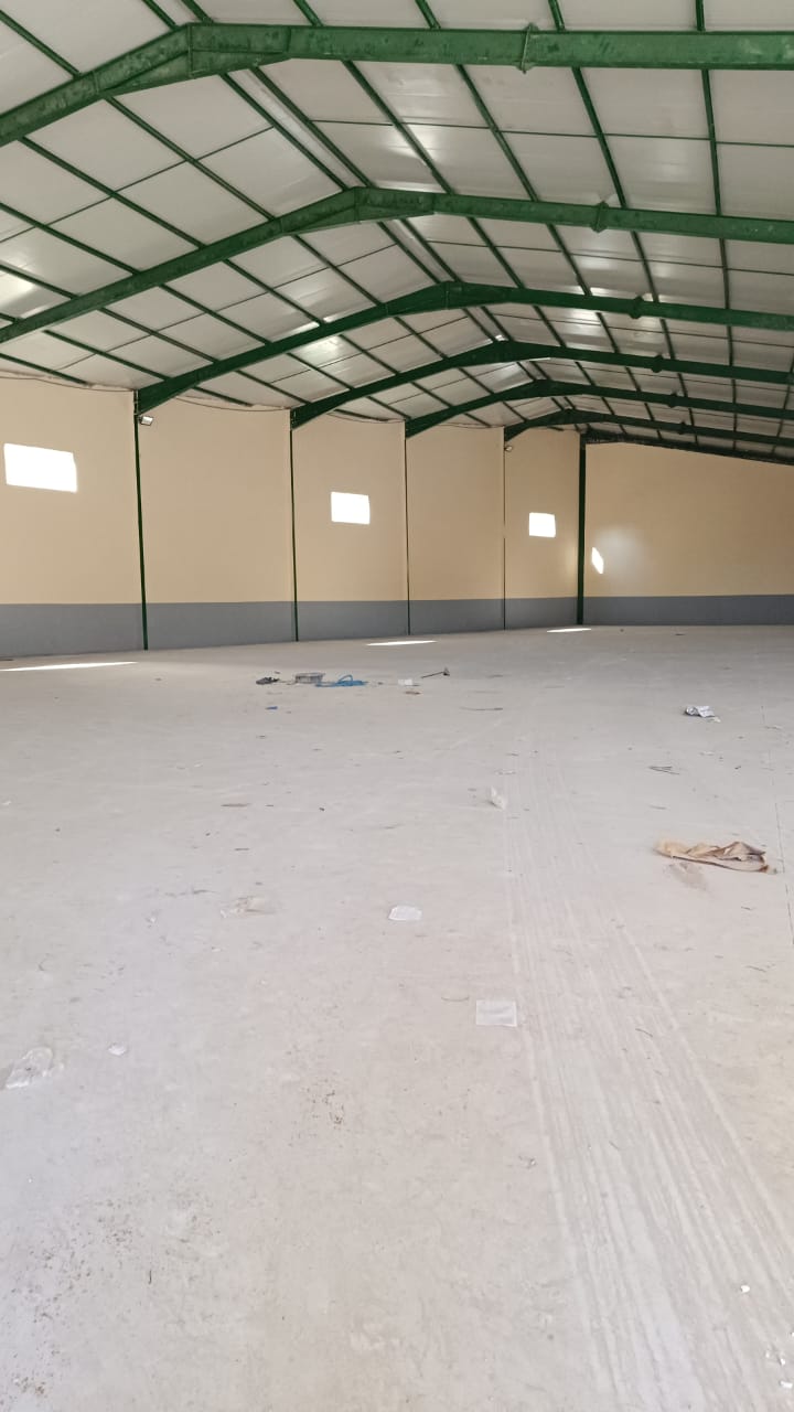 Hangar Avec Deux Bureau A Louer A Dakarat | Location au Maroc - Mouhim.Ma