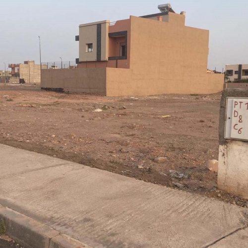 Annonce: Terrain à vendre à Hay Targa. Superficie 429 m²