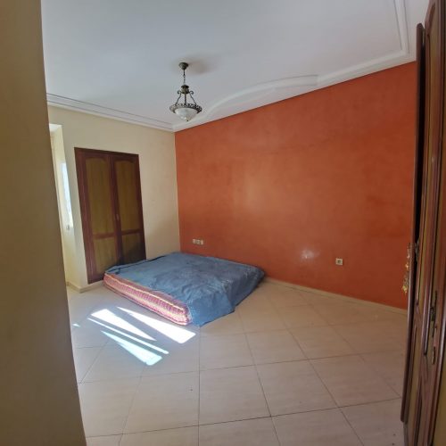Annonce: Appartement Avec Ascenseur Au 6ème Étage À Louer