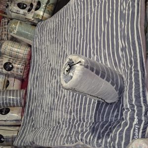 Annonce COUETTES NEUVES EN SHERPA ET FLANELLE