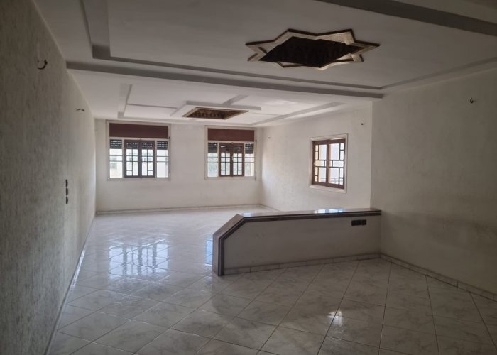 Image annonce: Belle Appartement Au 3ème Étage À Vendre