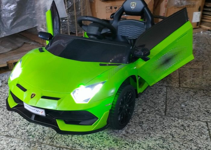 Image annonce: Voiture électrique Lamborghini original