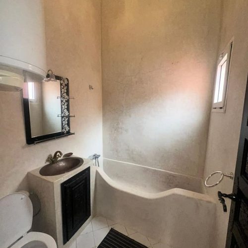 Annonce: à vendre Riad vide de 94m2 à Al Qaria Assiyahia