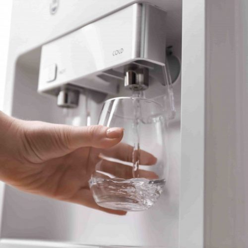 Annonce: Louez une fontaine d'eau avec osmose inverse pour une hydratation sans contaminants