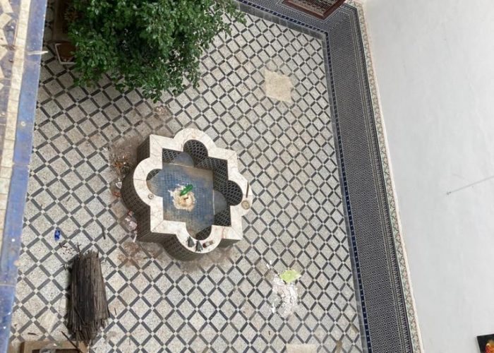 Image annonce: Maison titré avec 2 portes et 2 escaliers