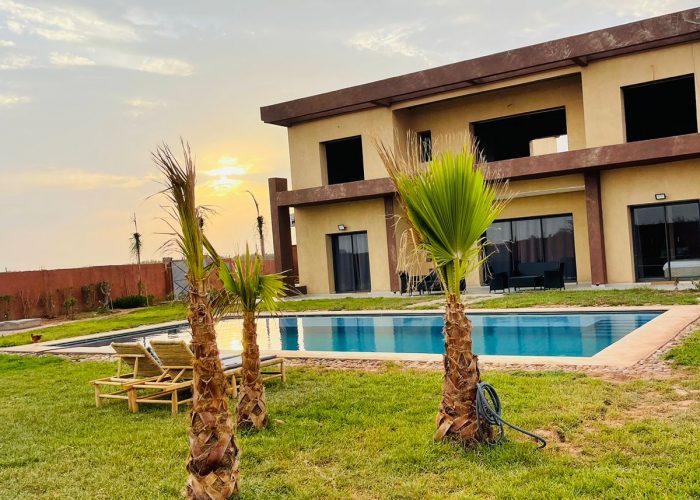 Image annonce: Villa de luxe à louer par jour sur la route de Fès