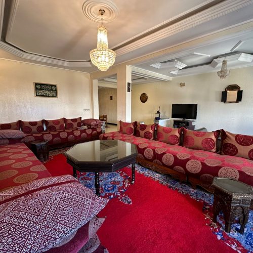 Annonce: Appartement meublé au 2ème étage à louer