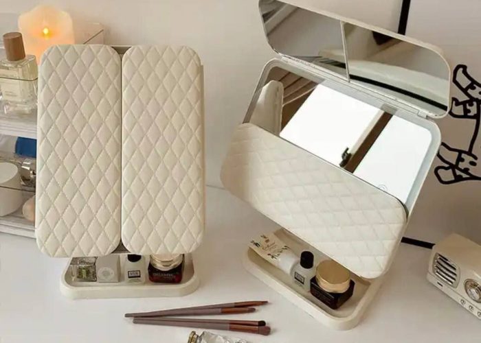 Image annonce: Mirror de maquillage à trois volets avec lumières LED , dortoir en spanMirror Beauty , allumez votre lumière de remplissage