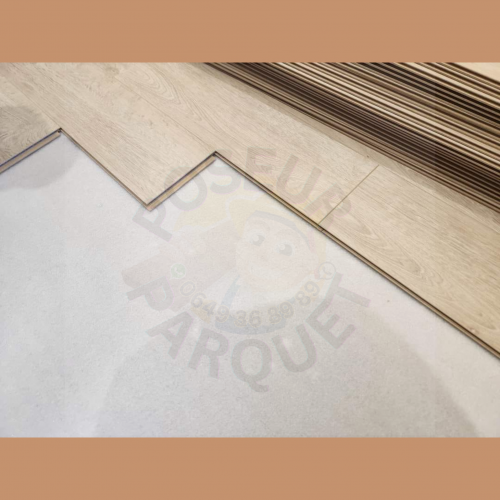 Annonce: Parquet, Geflex, Moquette, Poseur Papier peint