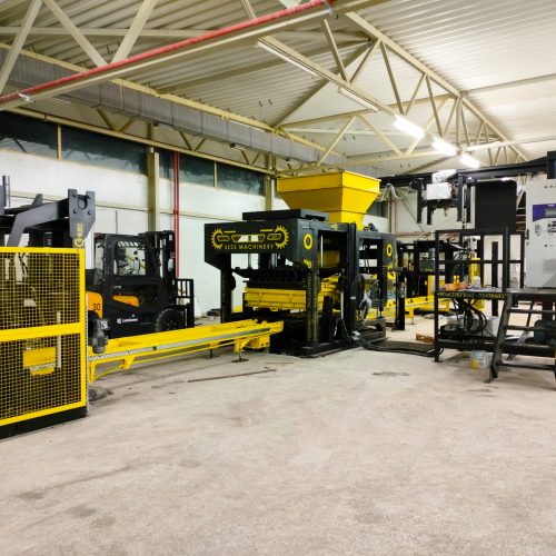 Annonce: Machine à parpaings automatique de12 pièces à vendre