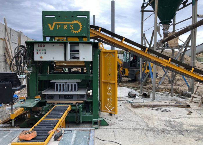 Image annonce: Machine à parpaings économique à vendre