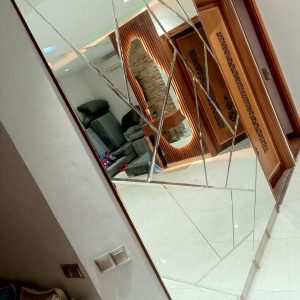 Annonce تغليف الحائط بالمرآة