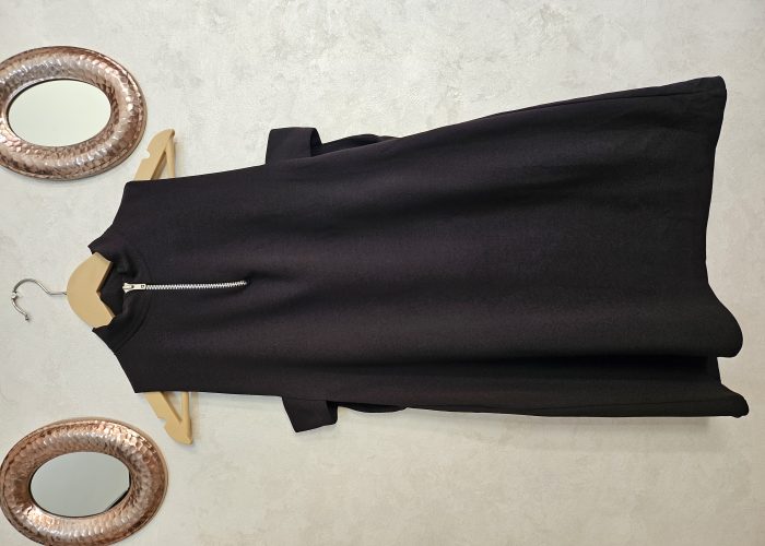 Image annonce: BOOHOO black dress