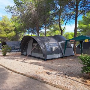 Annonce Nous recherchons des distributeurs des remorques de camping plegables de la marque Comanche