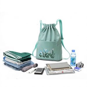 Annonce Sac à dos imperméable multifonction avec poche latérale et fermeture pratique.