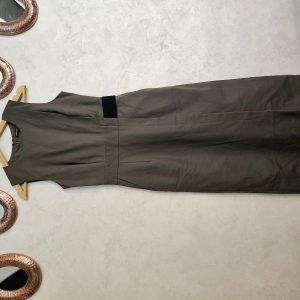 Annonce WAREHOUSE greige dress