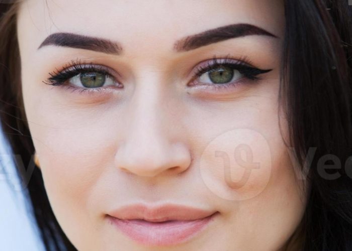 Image annonce: Rédactrice freelance, articles quotidiens sur la beauté, les avancées anti-âge et la longévité