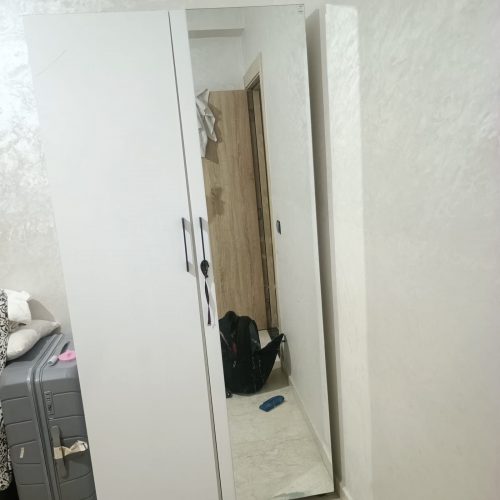 Annonce: Armoire blanche